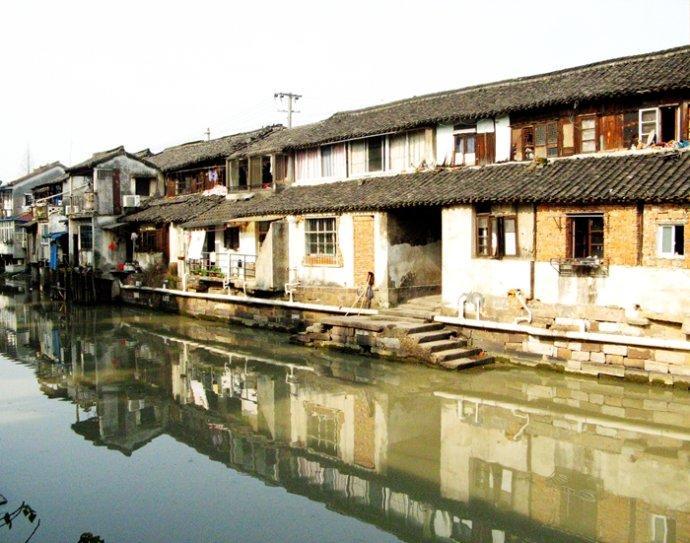 寻找游泳套件